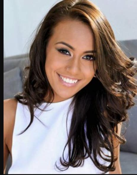 Janice Griffith Bio, Age, Height, Net Worth, Wiki, Dating